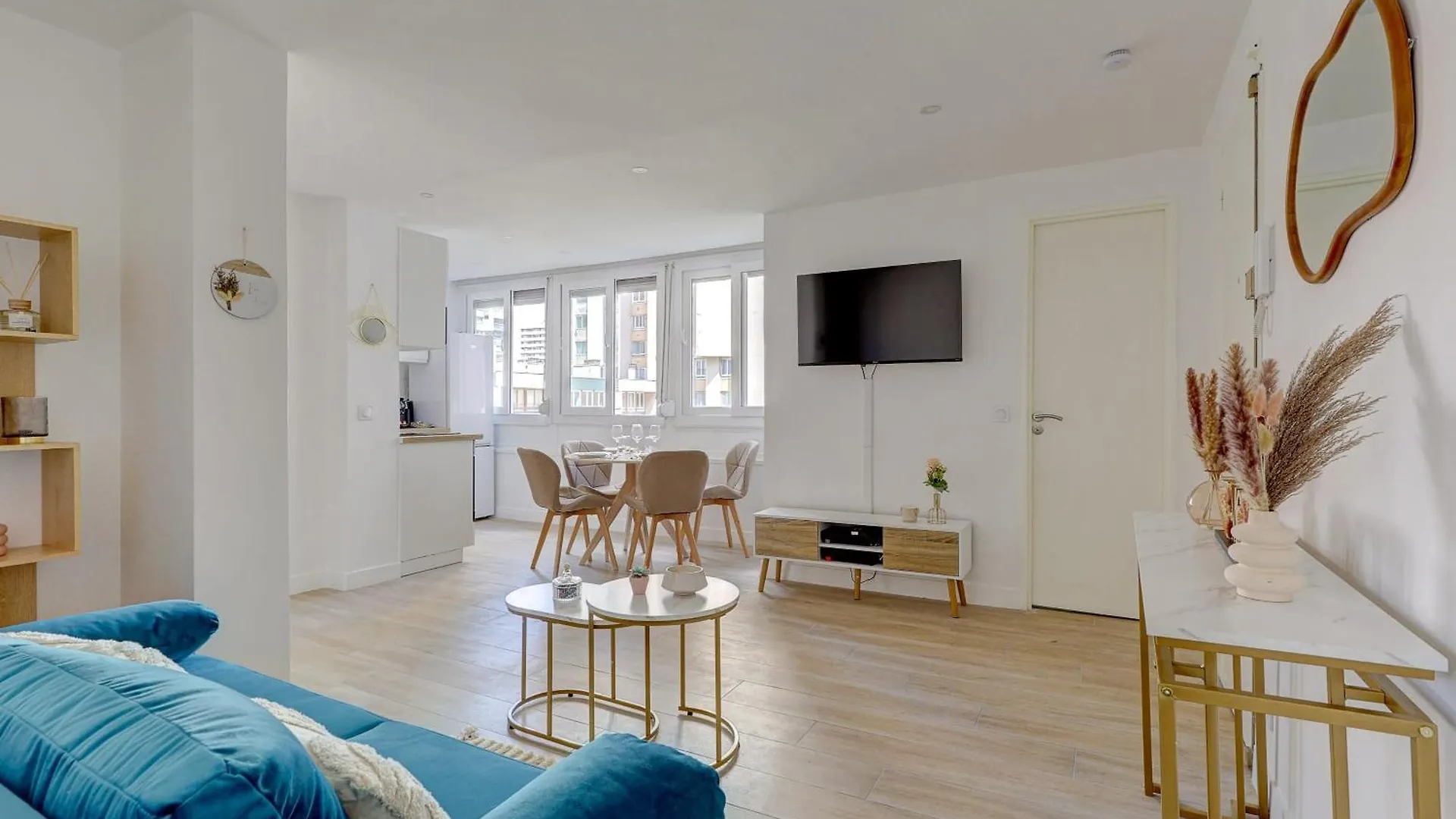 114 - Cozy Apartment In Buttes Chaumont Paris